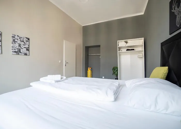 Апартаменты Brand New Renovated Near Augarten *