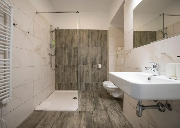 Brand New Renovated Near Augarten Апартаменты Вена