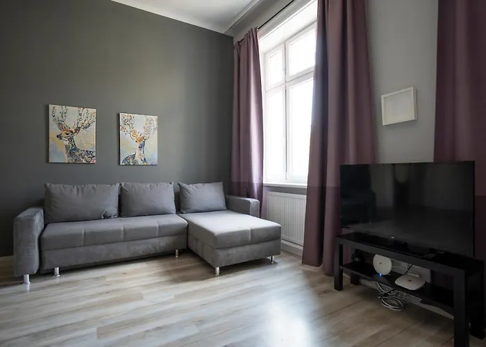 Brand New Renovated Near Augarten *